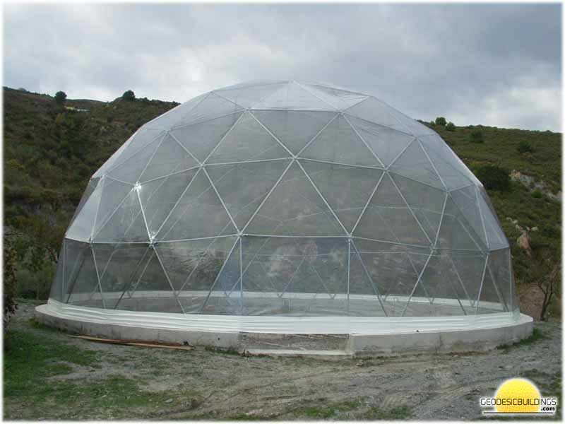 Geodesic-dome-greenhouse.jpg
